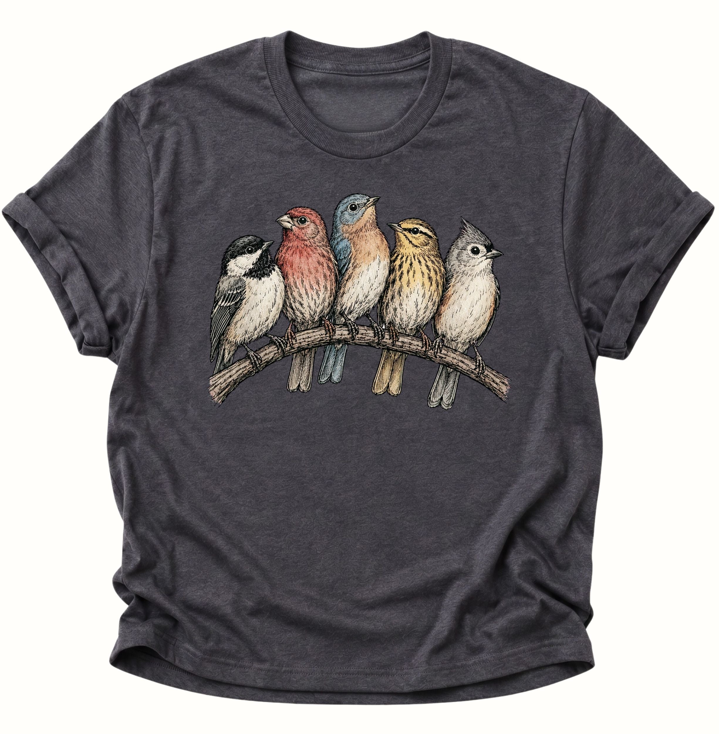 Dark heather Unisex T-Shirt mit Vintage-Illustration von fünf bunten Singvögeln von Pine & River.
