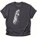 Dark heather Unisex T-Shirt mit geheimnisvollem Hennenporträt in Schwarz-Weiß von Pine & River.
