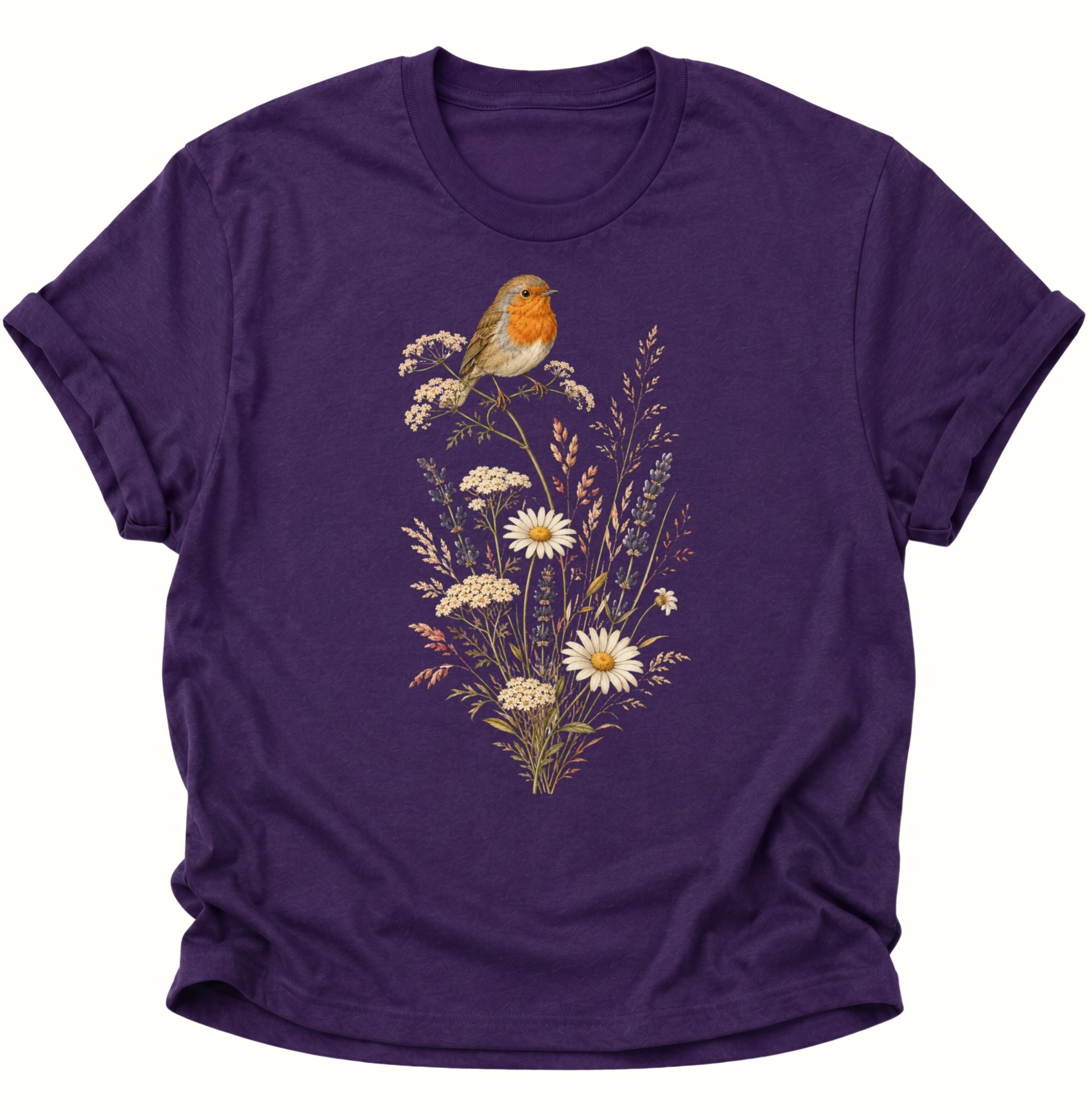 Purple Unisex T-Shirt mit Rotkehlchen zwischen Gänseblümchen, Gräsern und Wildblumen von Pine & River.
