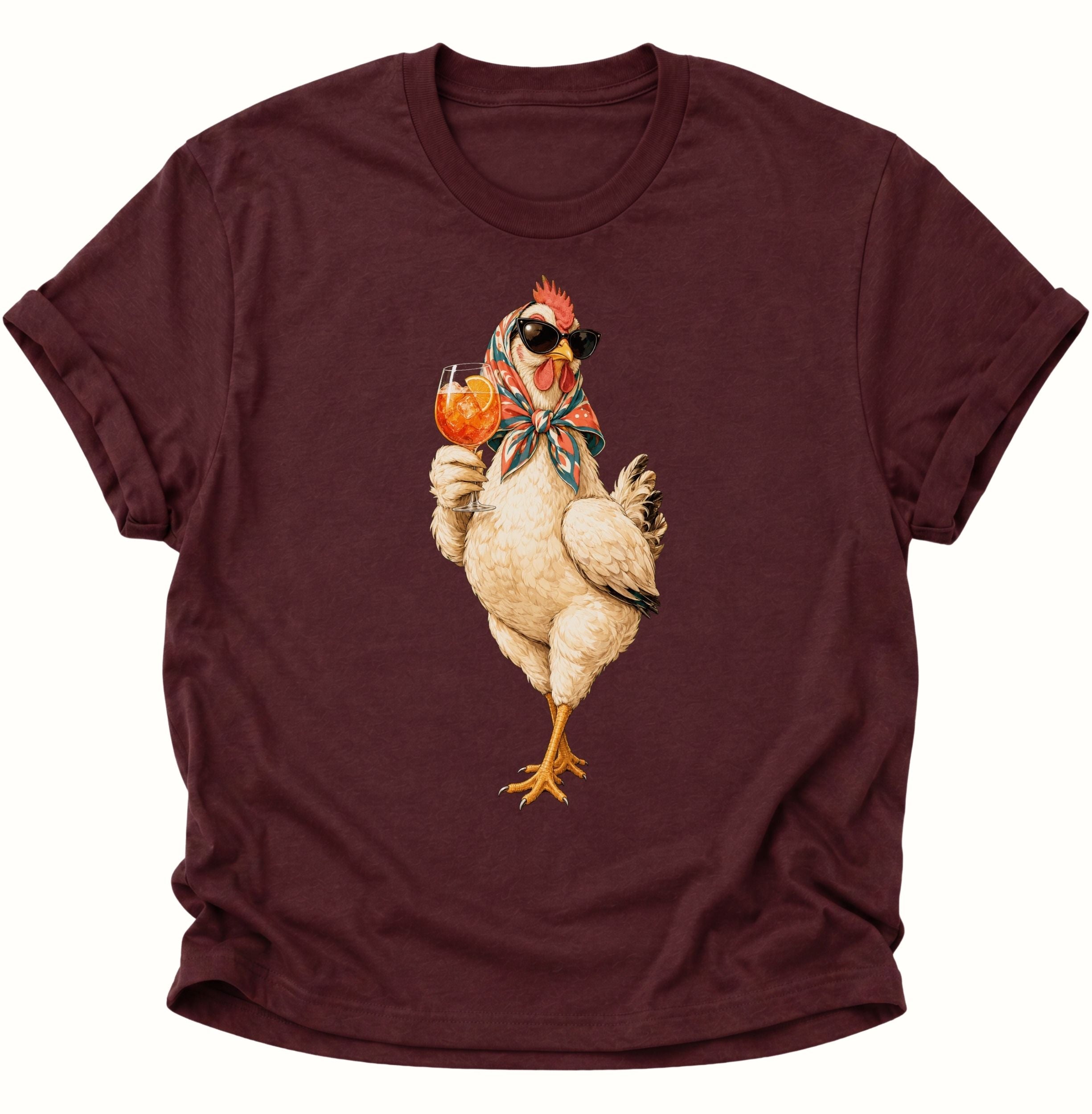 Maroon Unisex T-Shirt mit Henne, gemustertem Kopftuch und orangefarbenem Cocktailglas von Pine & River.
