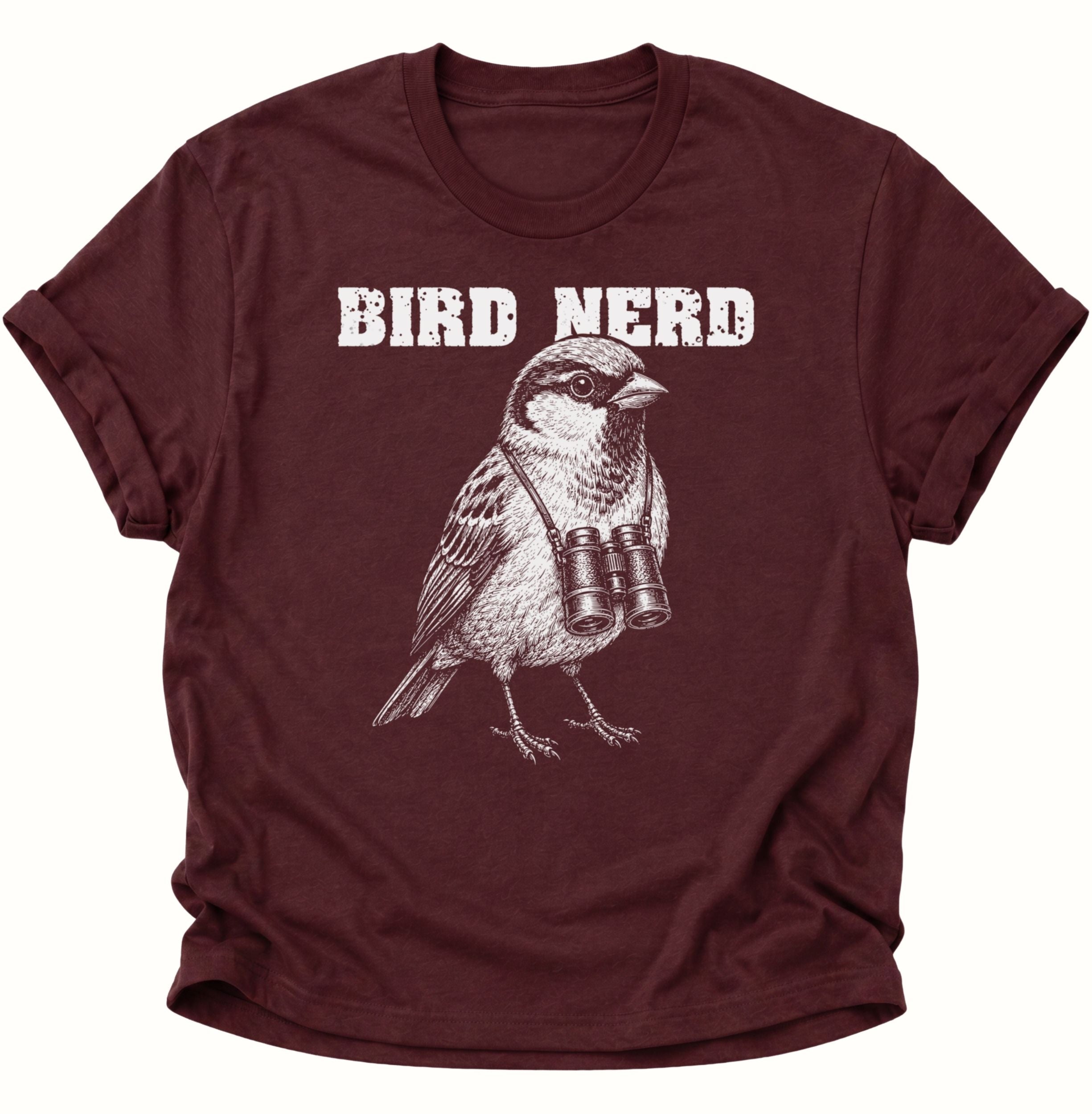 Maroon Unisex T-Shirt mit detailgezeichnetem Vogel, umgehängtem Fernglas und Schriftzug von Pine & River.
