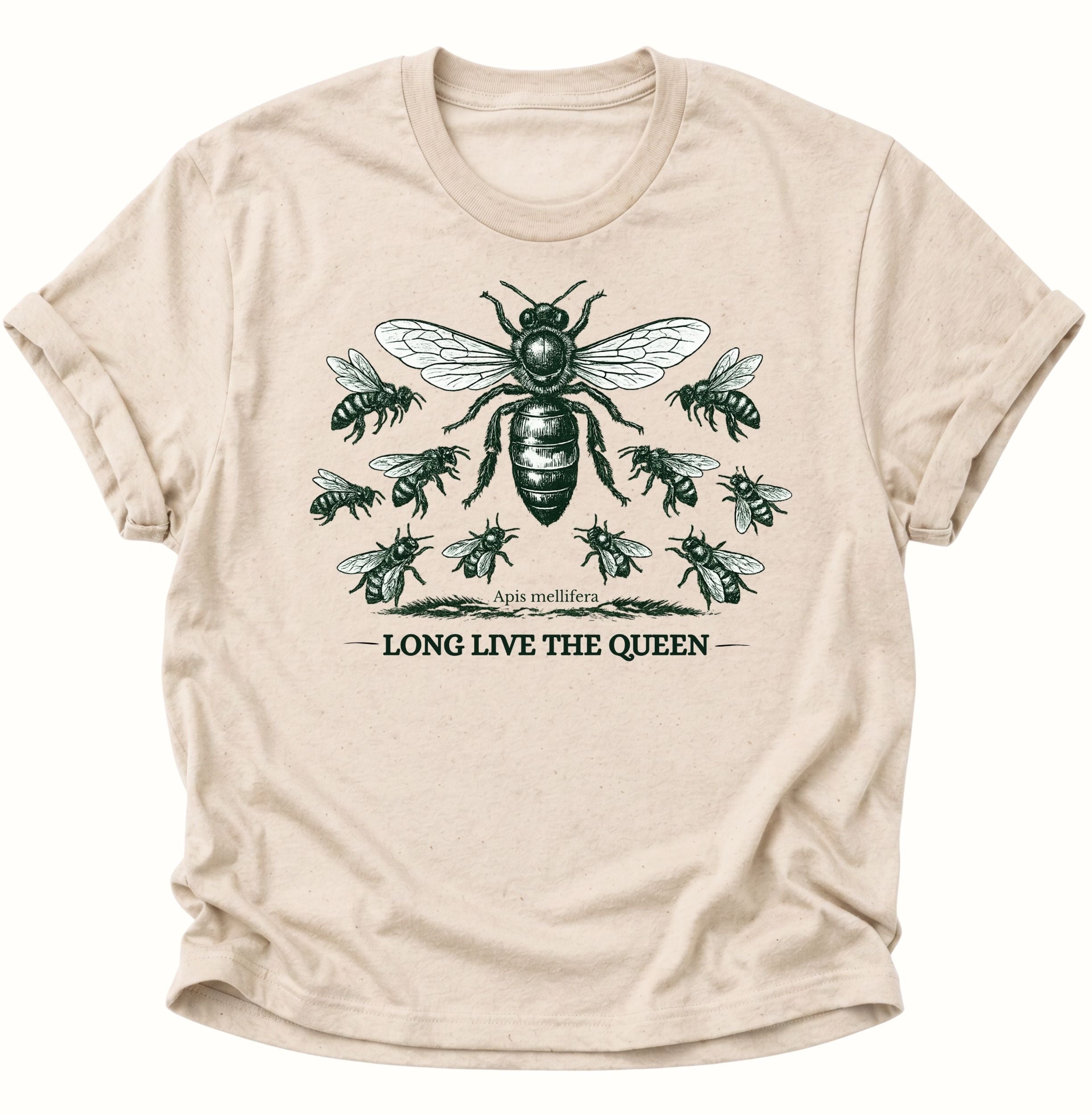 Nature farbenes Unisex T-Shirt mit Vintage-Bienenmotiv und „Long Live the Queen“ von Pine & River.
