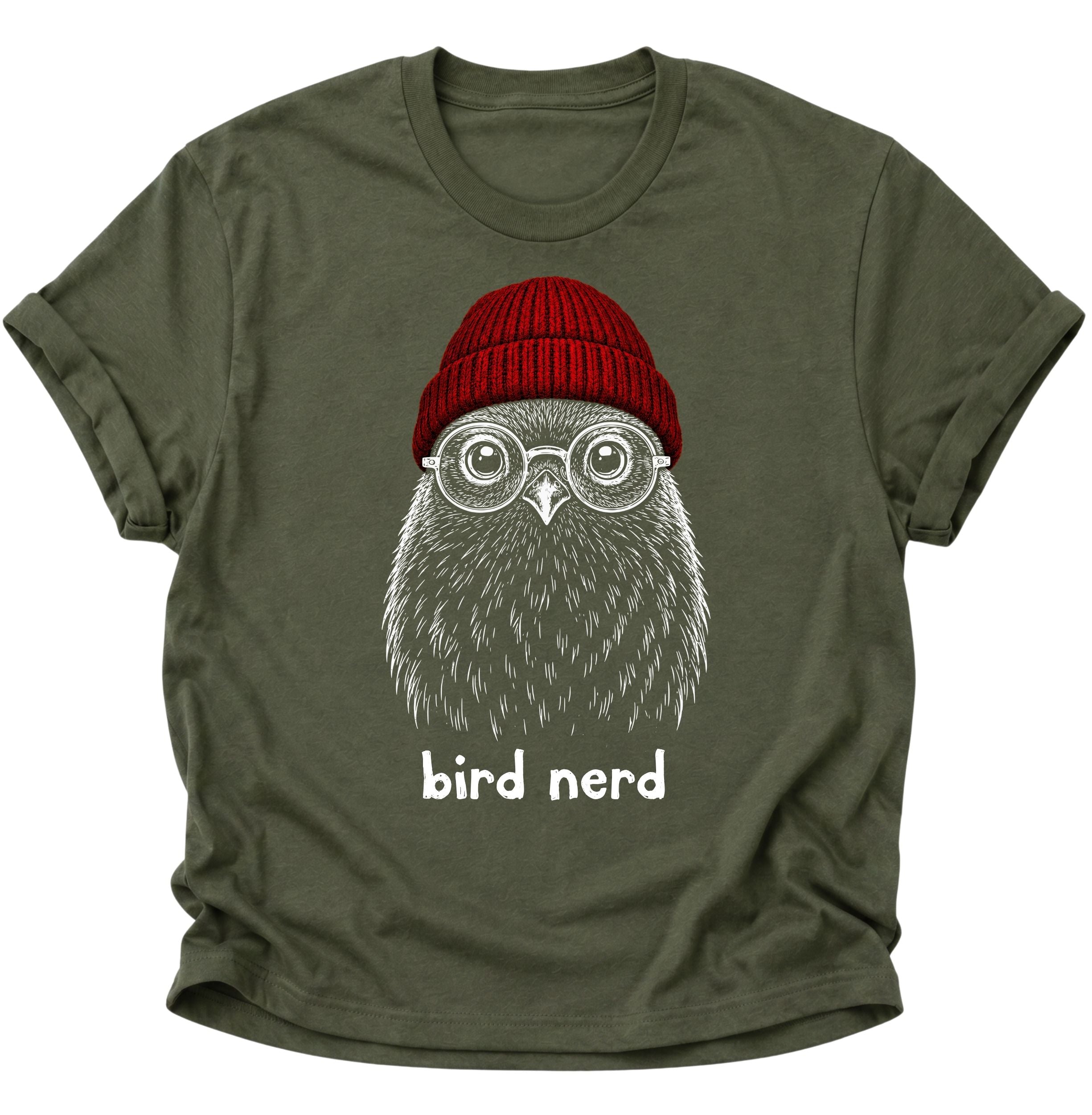 Military Green Unisex T-Shirt mit Bird-Nerd-Vogel, roter Strickmütze und Brille von Pine & River.
