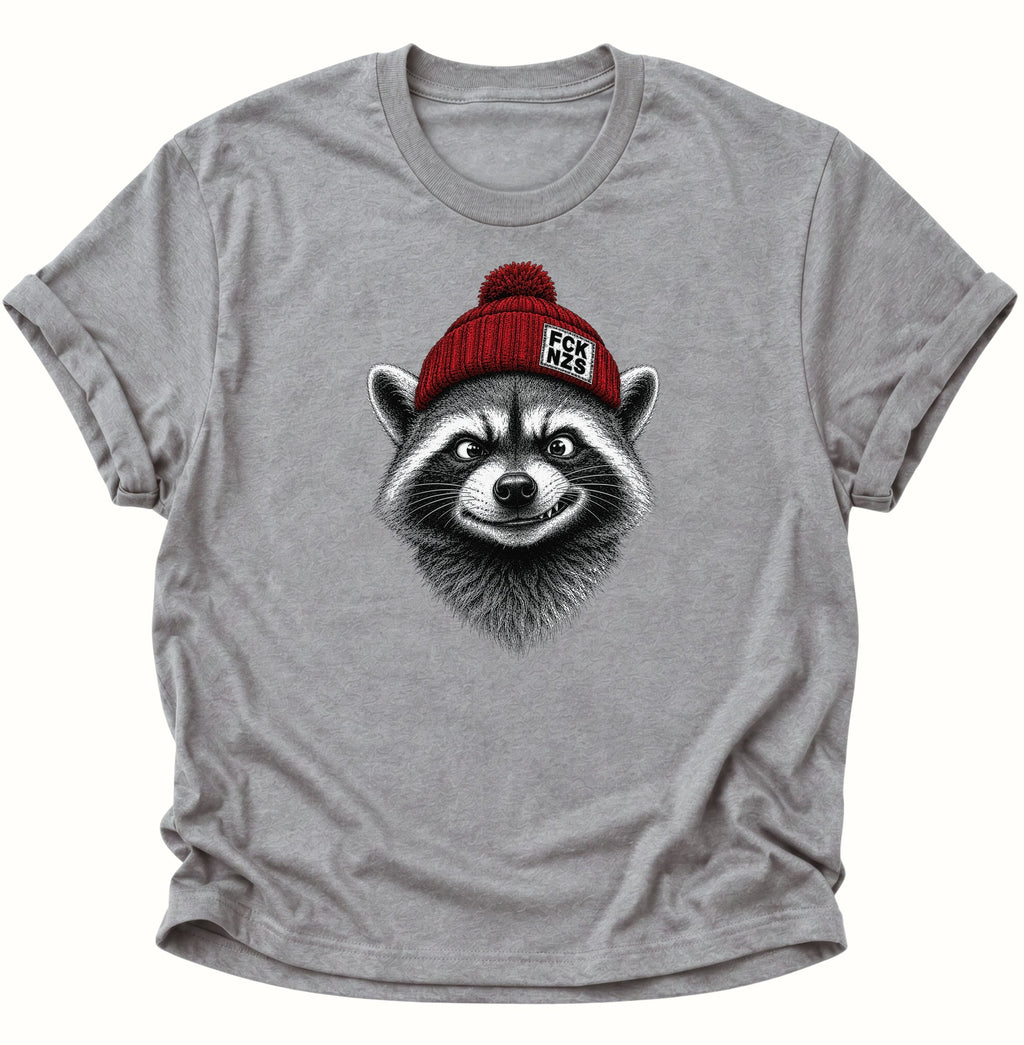 Sport Grey T-Shirt gegen Nazis mit frechem Waschbär, roter Bommelmütze und schwarz-weißem Motiv
