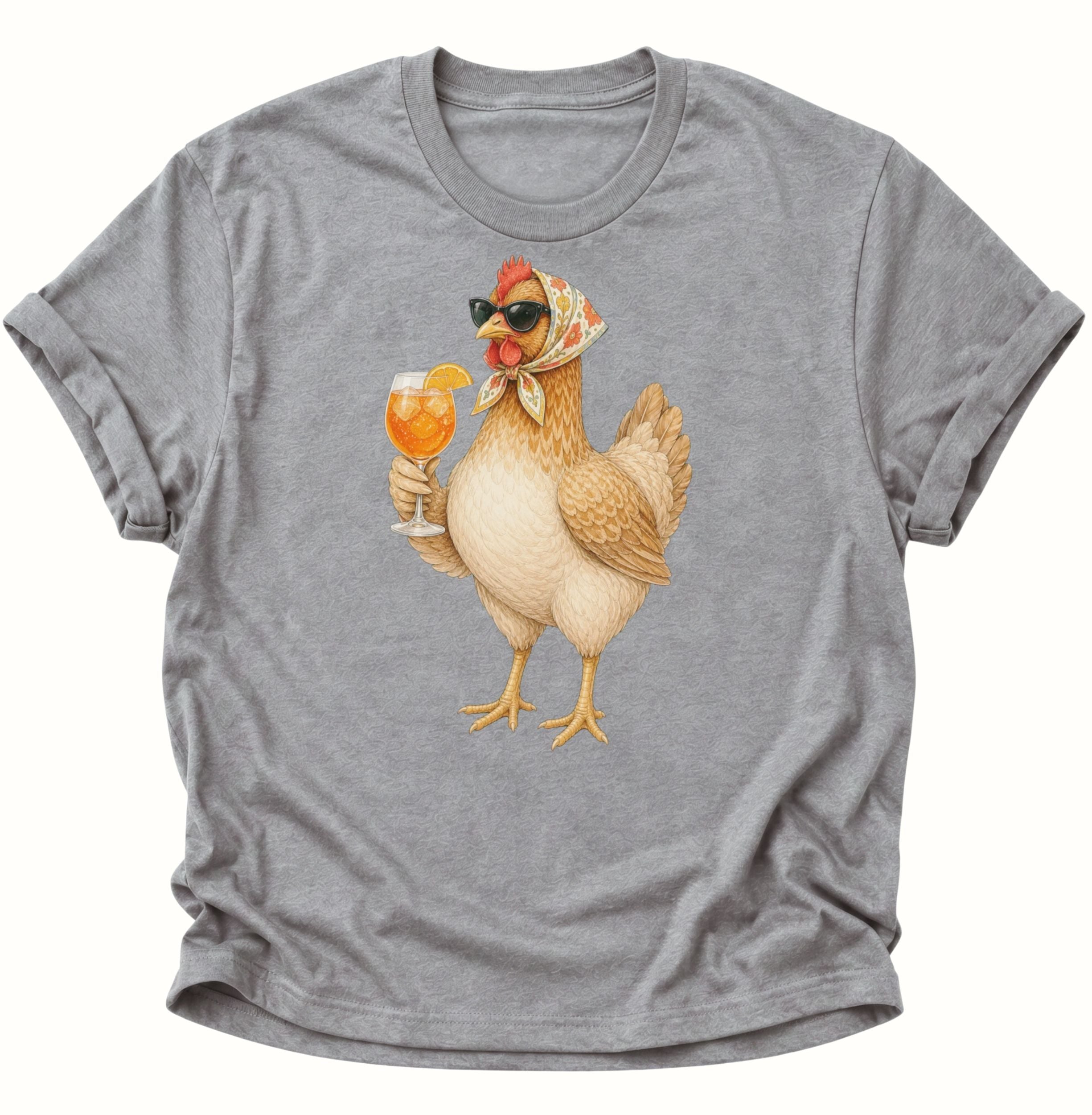 Sport Grey Unisex T-Shirt mit stehender Henne, dunkler Sonnenbrille und fruchtigem Cocktail von Pine & River.
