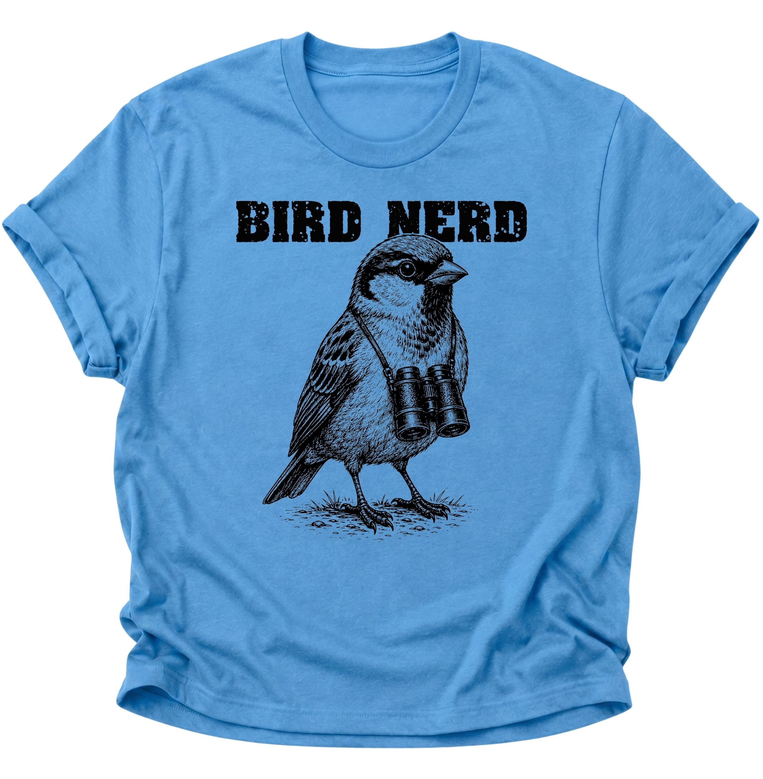 Carolina Blue Unisex T-Shirt mit naturkundlich gezeichnetem Vogel und umgehängtem Fernglas von Pine & River.
