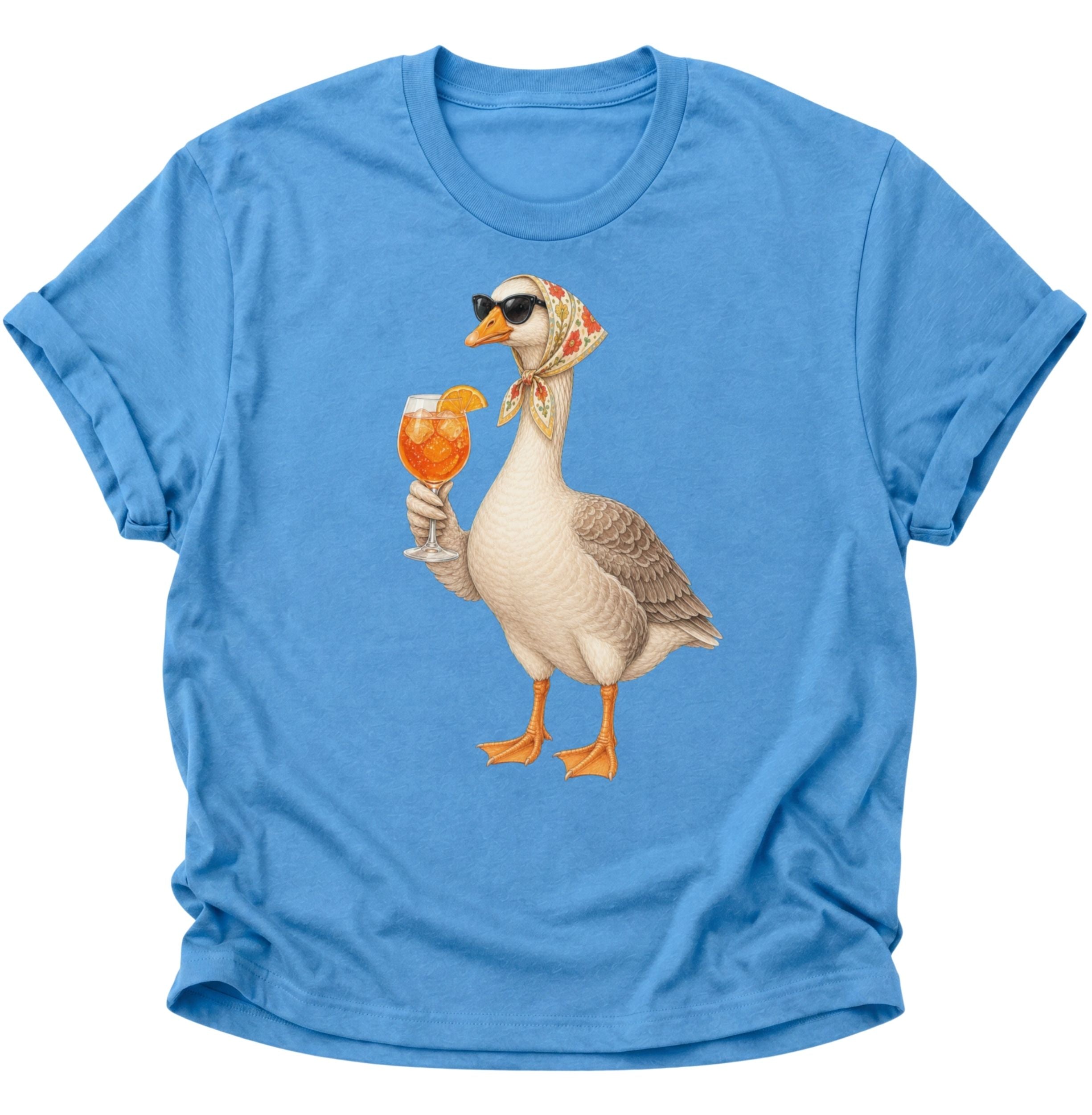 Carolina Blue Unisex T-Shirt mit cooler Cocktail-Gans und geblümtem Kopftuch von Pine & River.
