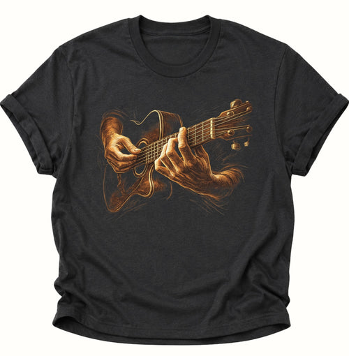 Unisex T-Shirt in Schwarz mit warmbrauner Illustration spielender Hände an einer Akustikgitarre von Pine & River.
